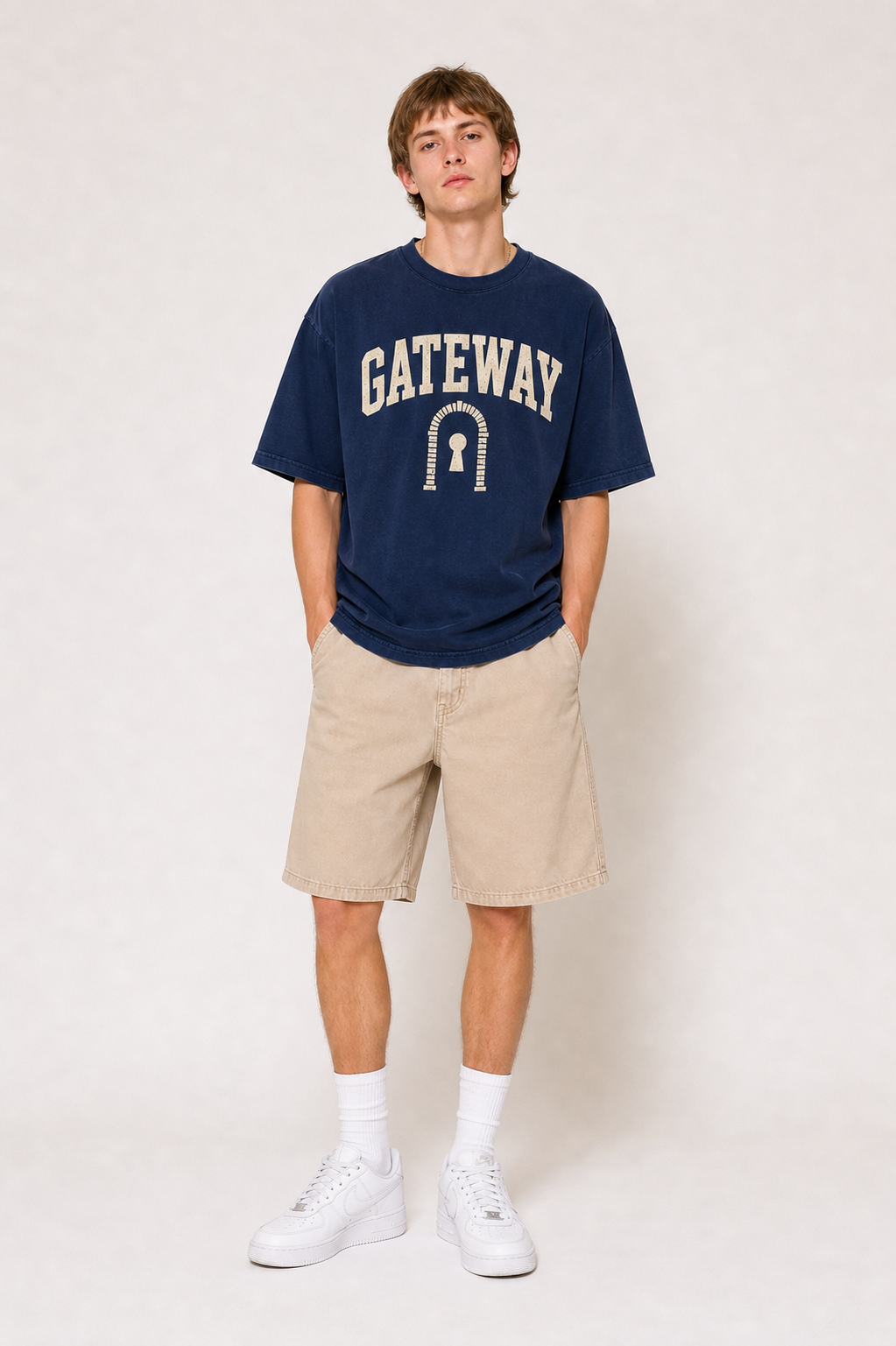 Gateway washed navy tee full body